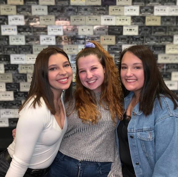 Profile Picture of Rylee Melsha (@ryleemelsha) on Poshmark