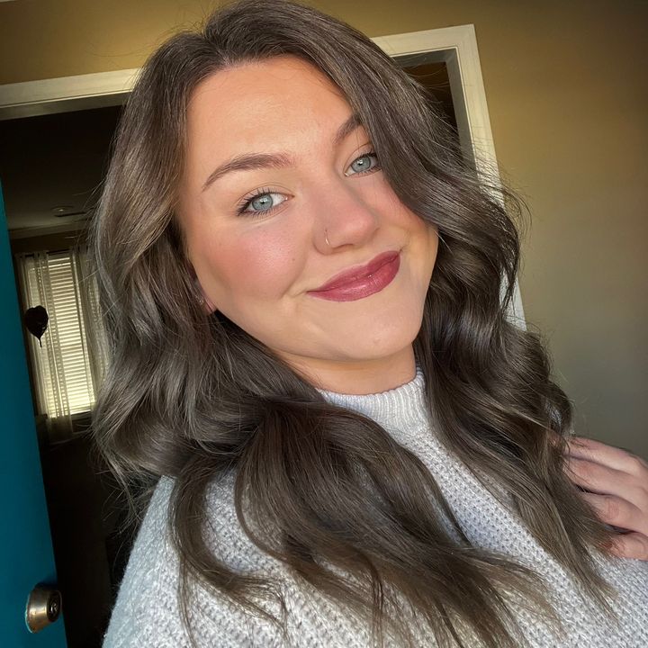 Profile Picture of Julia Kent (@jujukent5151) on Tiktok