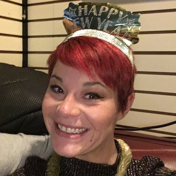 Profile Picture of Jessica Rusch (@lesterjessica13) on Poshmark