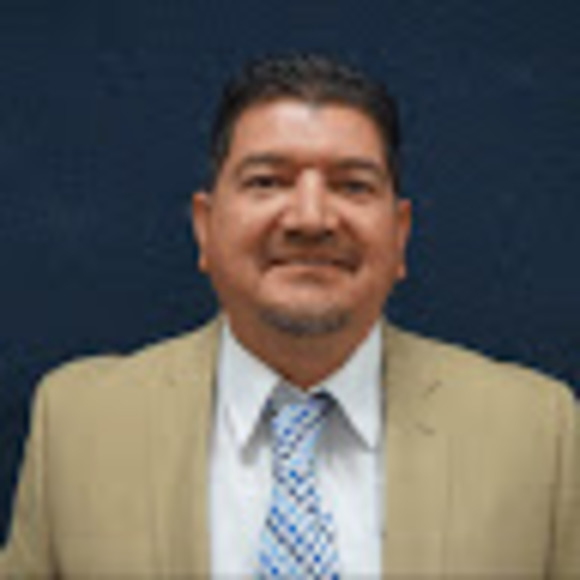 Profile Picture of Raul, jr. Barron (@rbarron7390) on Poshmark