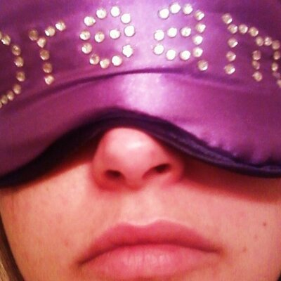 Profile Picture of Mary Michelle Eason (@tokensmokebomb) on Twitter