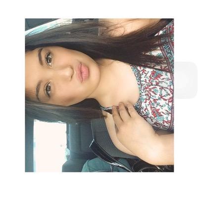 Profile Picture of Isabel Monreal (@m22_monreal) on Twitter