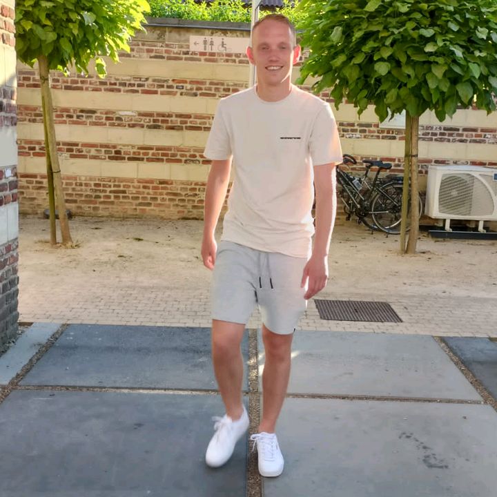 Profile Picture of René (@.renevisser) on Tiktok