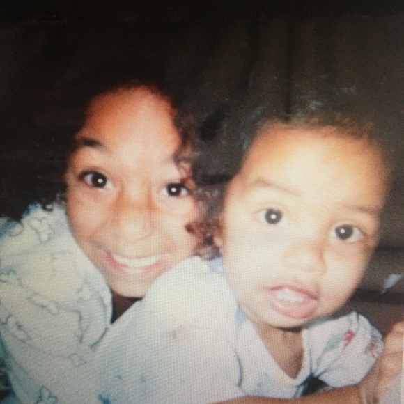 Profile Picture of Alex Means (@alexxmeanzz) on Poshmark