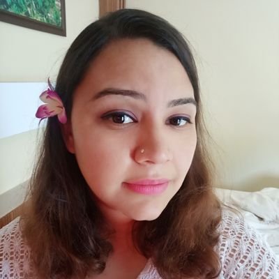 Profile Picture of Gillian Marie Hooper (@SoHyperSoClumsy) on Twitter