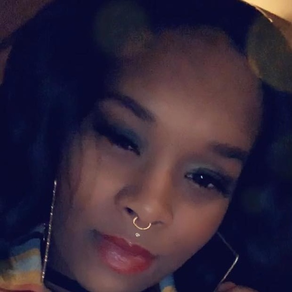 Profile Picture of Trenice Taylor (@toomuch2016) on Poshmark