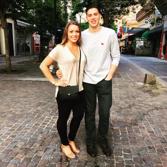 Profile Picture of Matthewmatthew Keyes (@matthewkeyes) on Poshmark