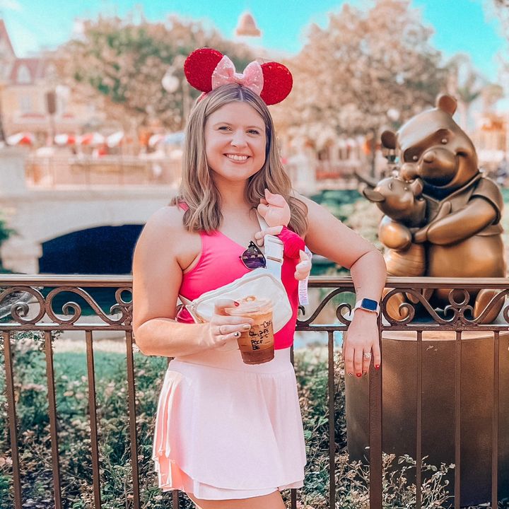 Profile Picture of Cory Graffeo (@magicinmotiontravel) on Tiktok