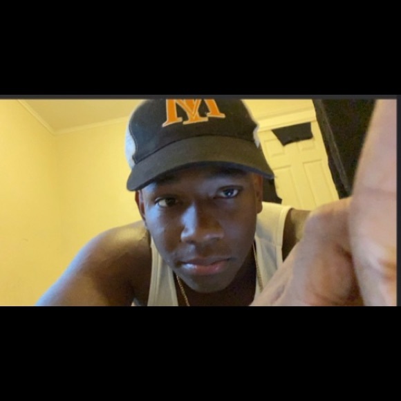 Profile Picture of Andrew Brower (@andrew_brower) on Poshmark