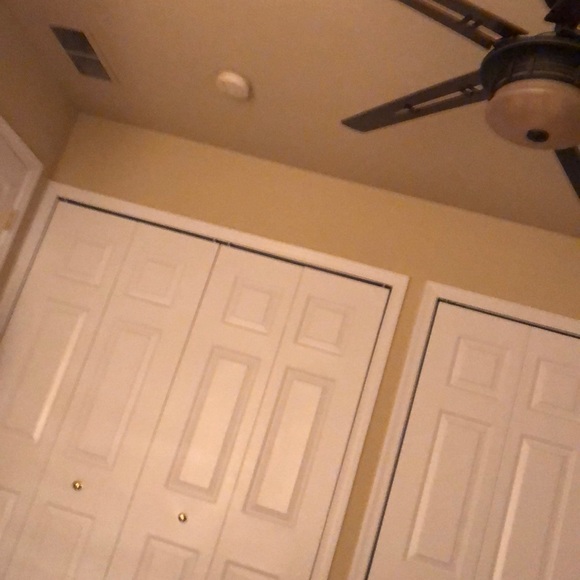 Profile Picture of Tony Pereira (@batalha1) on Poshmark