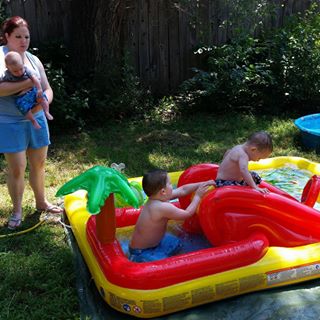 Profile Picture of Chris AndLacey Tidd (Chris and Lacey Tidd) (@tidlywanks) on Facebook