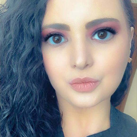Profile Picture of Leah Haviland (@leahc383) on Poshmark