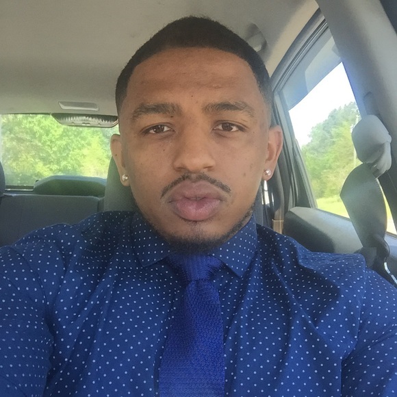 Profile Picture of Shaanan Shelby (@smoothnupe) on Poshmark
