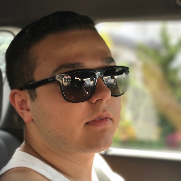 Profile Picture of Onofrio Leone (@onofriol1313) on Poshmark