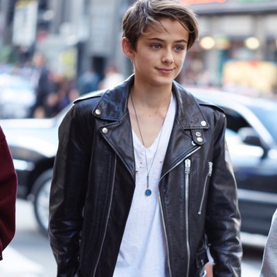 Profile Picture of William Franklyn Miller (@OfficiaWilliam) on Twitter