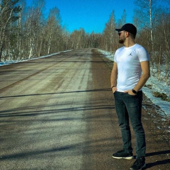 Profile Picture of Georges Moussawmay (@georges_m) on Poshmark