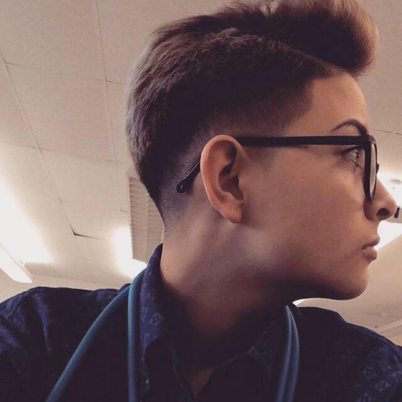 Profile Picture of Leo Reyes (@galyleo) on Poshmark