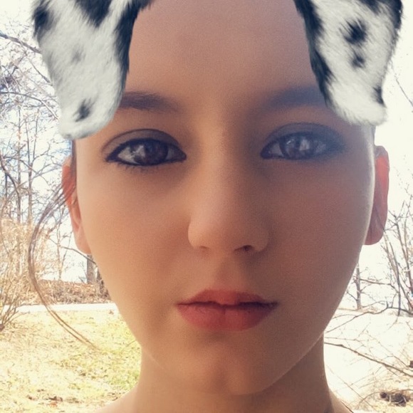 Profile Picture of Tori Tucker (@toritucker0803) on Poshmark