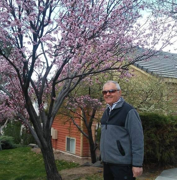 Profile Picture of Awadis Arslan (@awadisarslan) on Poshmark