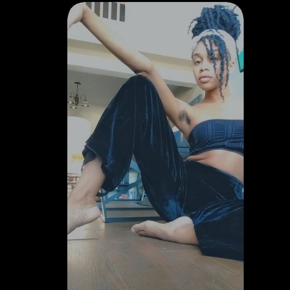 Profile Picture of Constance Griffin (@constancia95) on Poshmark