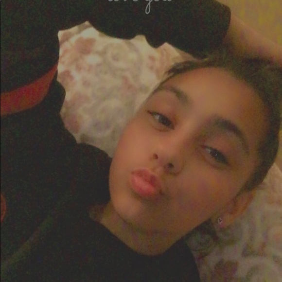 Profile Picture of Jazmine Thomas (@jazz_famm14) on Poshmark