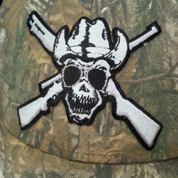 Profile Picture of Maria Dimora (@aromid) on Poshmark