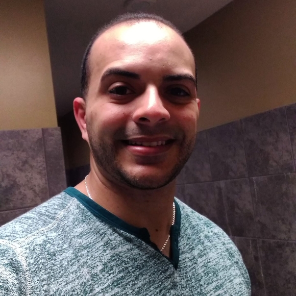 Profile Picture of Julio Peña (@juliocesar_1984) on Poshmark