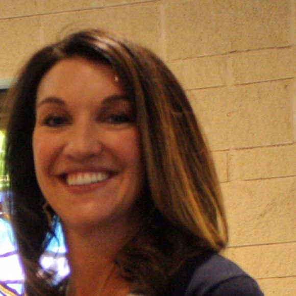 Profile Picture of Sarah Mcgee (@srmcgee) on Poshmark