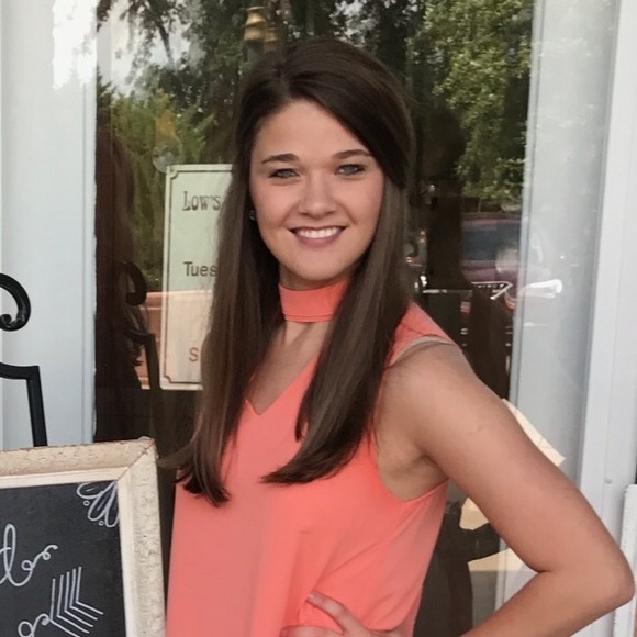 Profile Picture of Mallory Payne (@mgpayne) on Poshmark