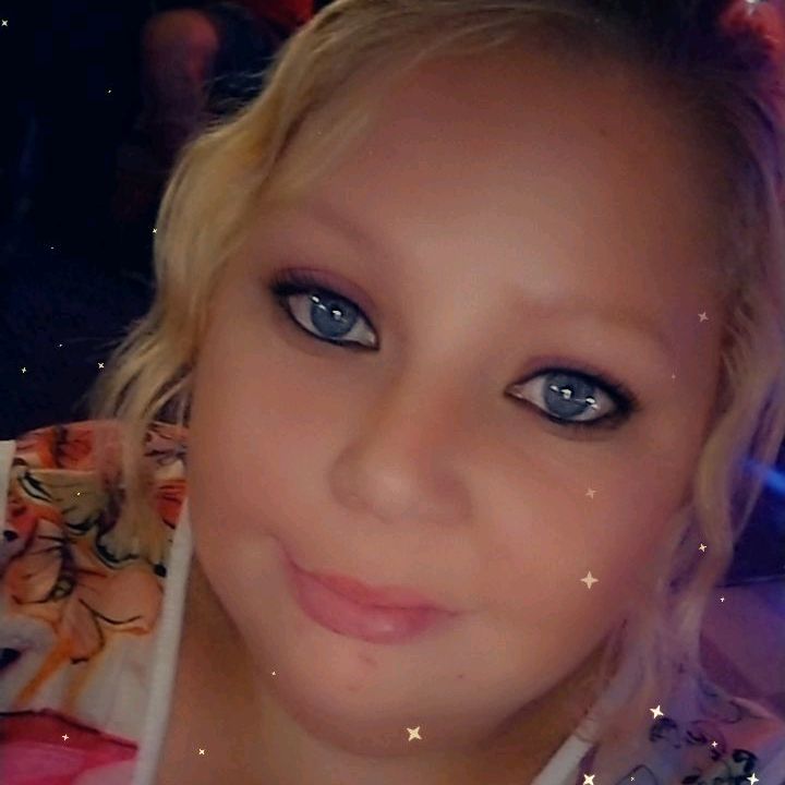 Profile Picture of Rebecca James (@@rebeccajames78) on Tiktok