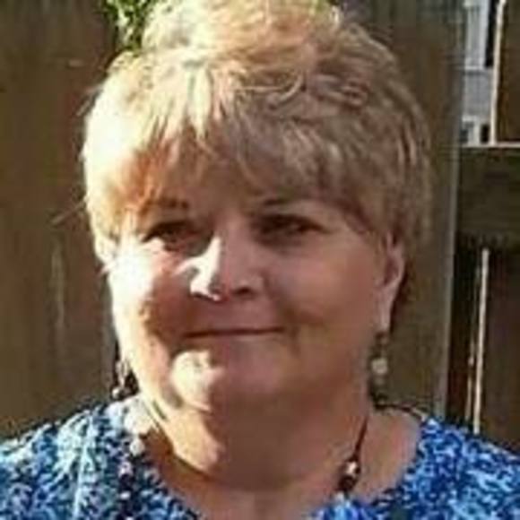 Profile Picture of Linda Mullins propst waskom (@myshadow512) on Poshmark