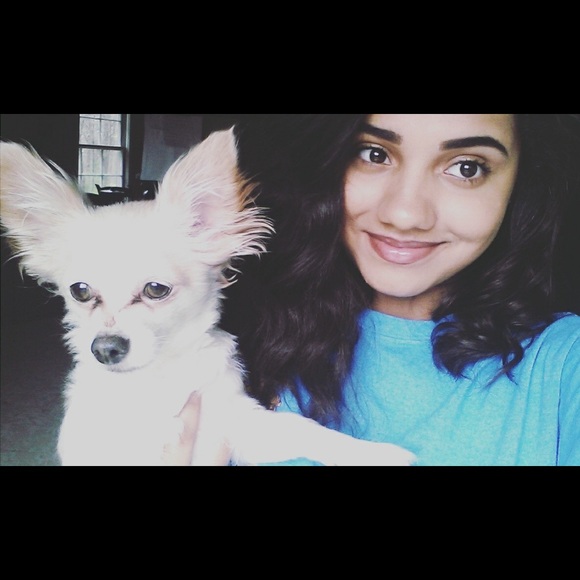 Profile Picture of Tianna Nelson (@tiannanelson22) on Poshmark