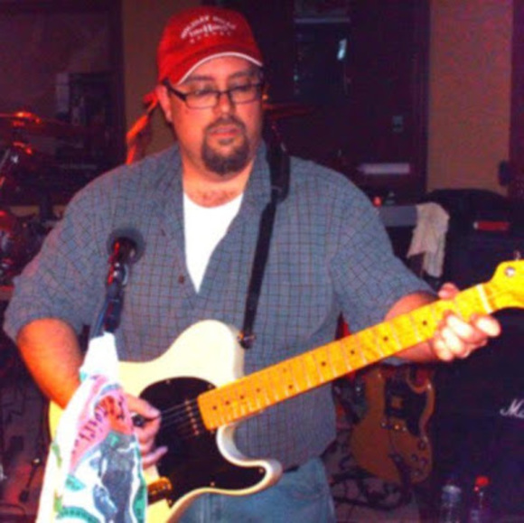 Profile Picture of Tim Dial (@timdial514) on Poshmark