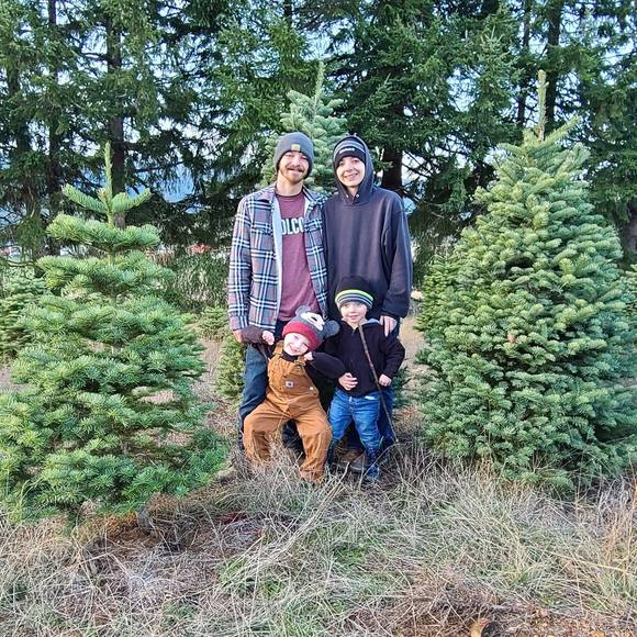 Profile Picture of Krystin Martinka (@krystinmartinka) on Poshmark