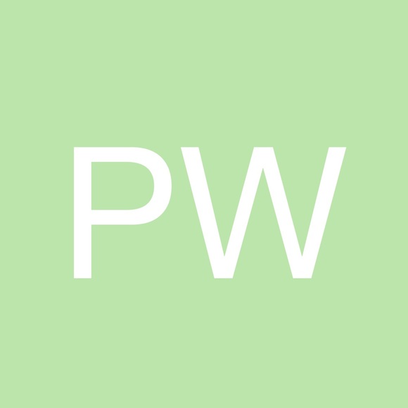 Profile Picture of Paige Weaver (@paigeweaver959) on Poshmark