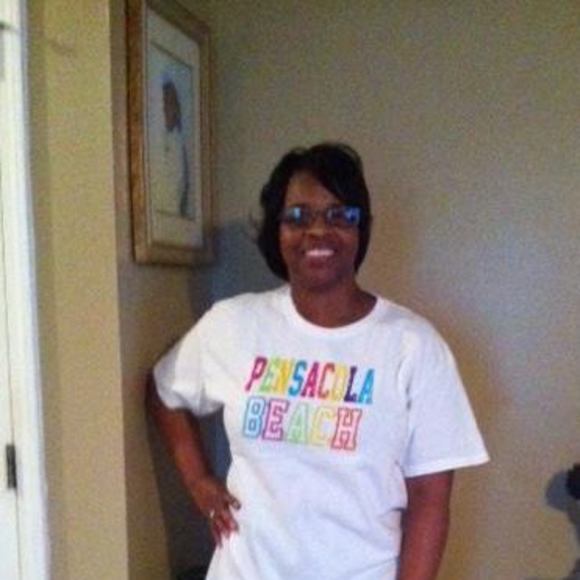 Profile Picture of Shelene Stewart-adams (@shelene21) on Poshmark