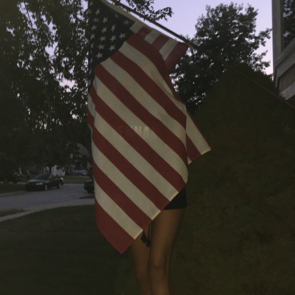 Profile Picture of Sam Gilio (@sam2493) on Poshmark