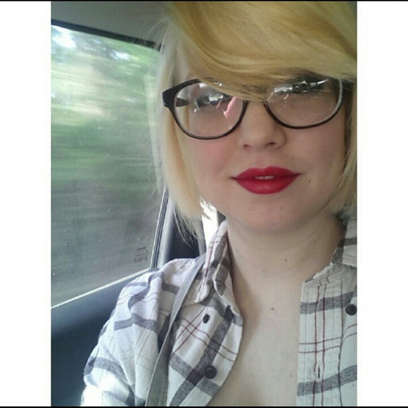 Profile Picture of Catherine Slick (@crazy_baby97) on Poshmark