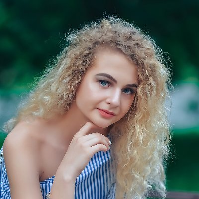 Profile Picture of Robyn Sutherland (@Robynsutherla) on Twitter