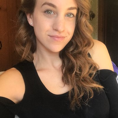 Profile Picture of Bridget Lavin (@Bridget_lavin) on Twitter