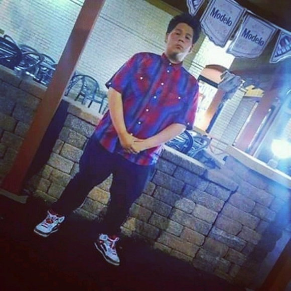 Profile Picture of Ivan Chavez (@to0_bigchavez) on Poshmark
