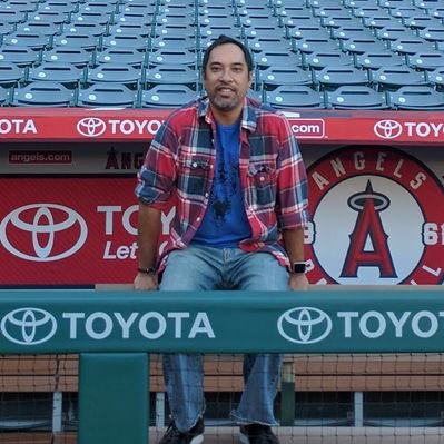 Profile Picture of Ray Manukay (@RaysLucky13) on Twitter