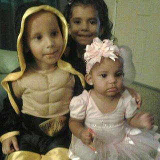 Profile Picture of Lory Tavarez (@looreilis.rosa) on Facebook