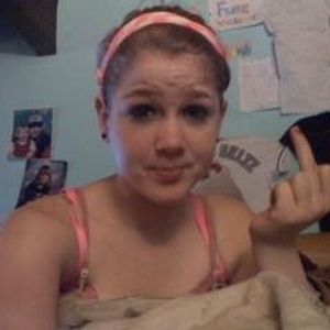 Profile Picture of Hannah Seltzer (@hannahbreanne) on Myspace