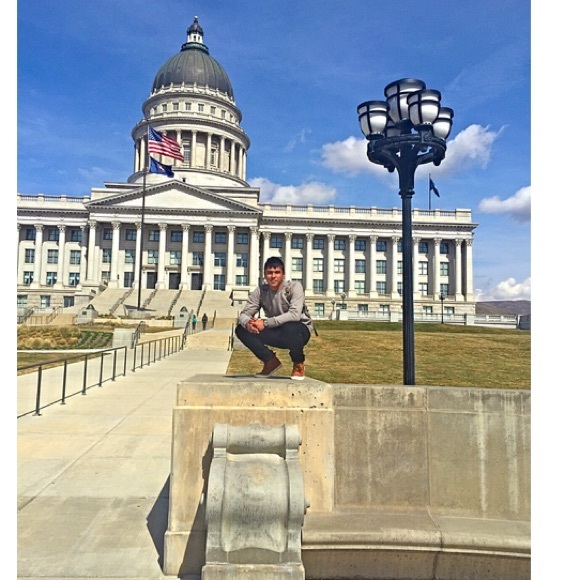 Profile Picture of Daniel Izquierdo (@danielzquierdo) on Poshmark