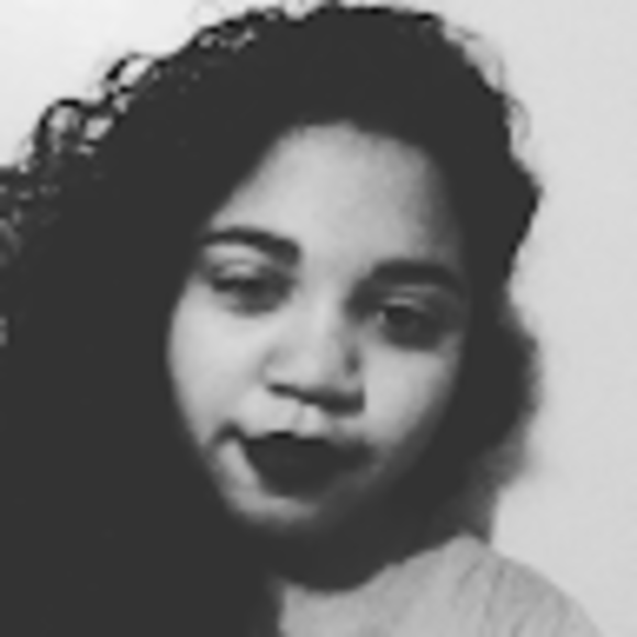 Profile Picture of Shawnna Myint soe (@dark_jellyfish) on Poshmark