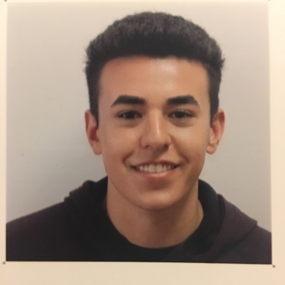 Profile Picture of Ivan Barraza-duran (@ivan0498) on Poshmark