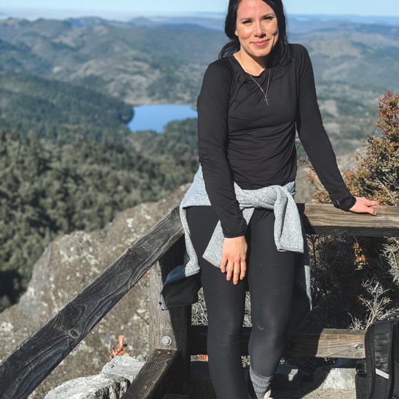 Profile Picture of Michaela Castro (@michaelacastro9) on Poshmark