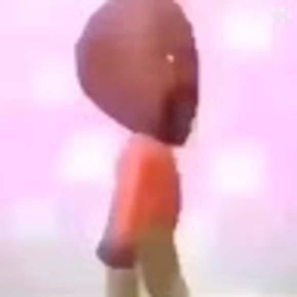 Profile Picture of Tracey Ringholz (@traceyringholz) on Poshmark