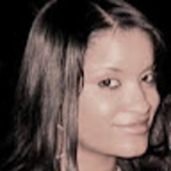Profile Picture of Sheena Adolphus (@sadol2) on Poshmark